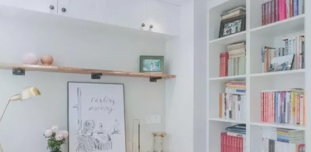 110平新房装修超漂亮,头次见阳台隔断这样设计,卧室收纳最明智