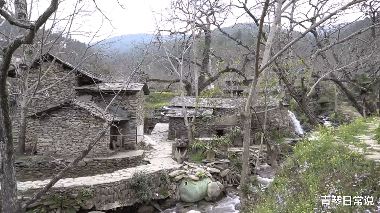陕西 云南这个村子基本全靠石头搭建，山清水秀与世无争，宛如世外桃源