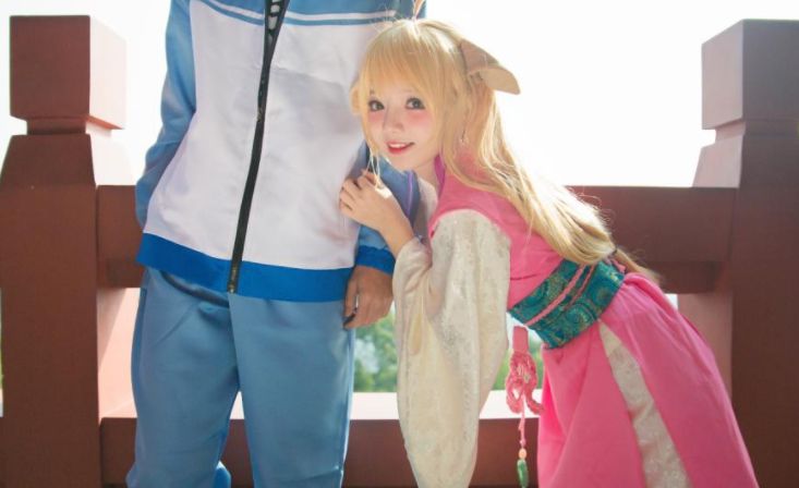 coser|做福利姬和Coser哪个更挣钱？国外妹子年入5000万，猜她职业是啥