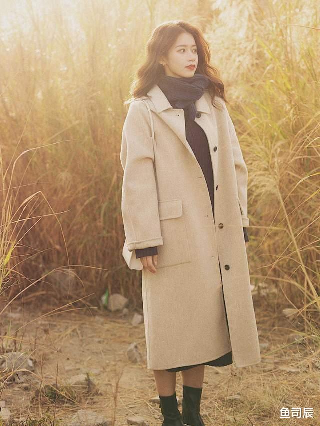 鱼司辰|几款百搭又高级的穿搭,不冷不热的通勤日常,让你惊艳同龄人