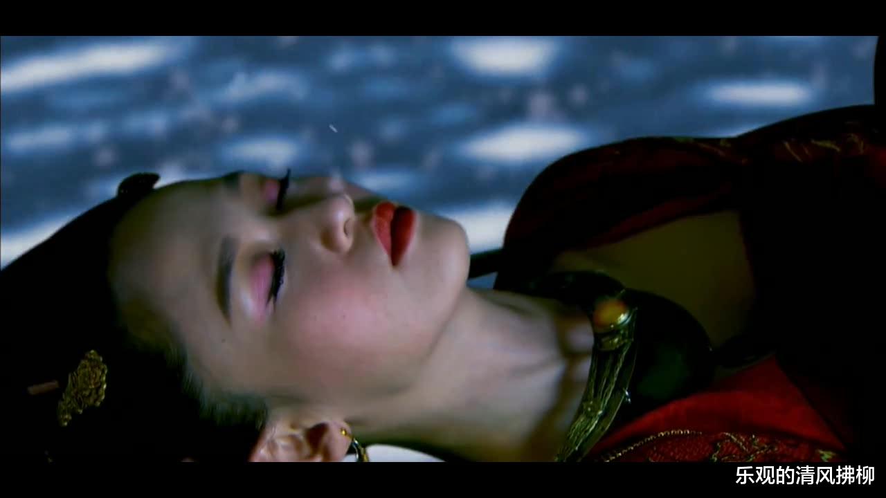 令狐冲|同样演任盈盈，谁英姿飒爽，谁明艳不可方物，谁是书中走出来的