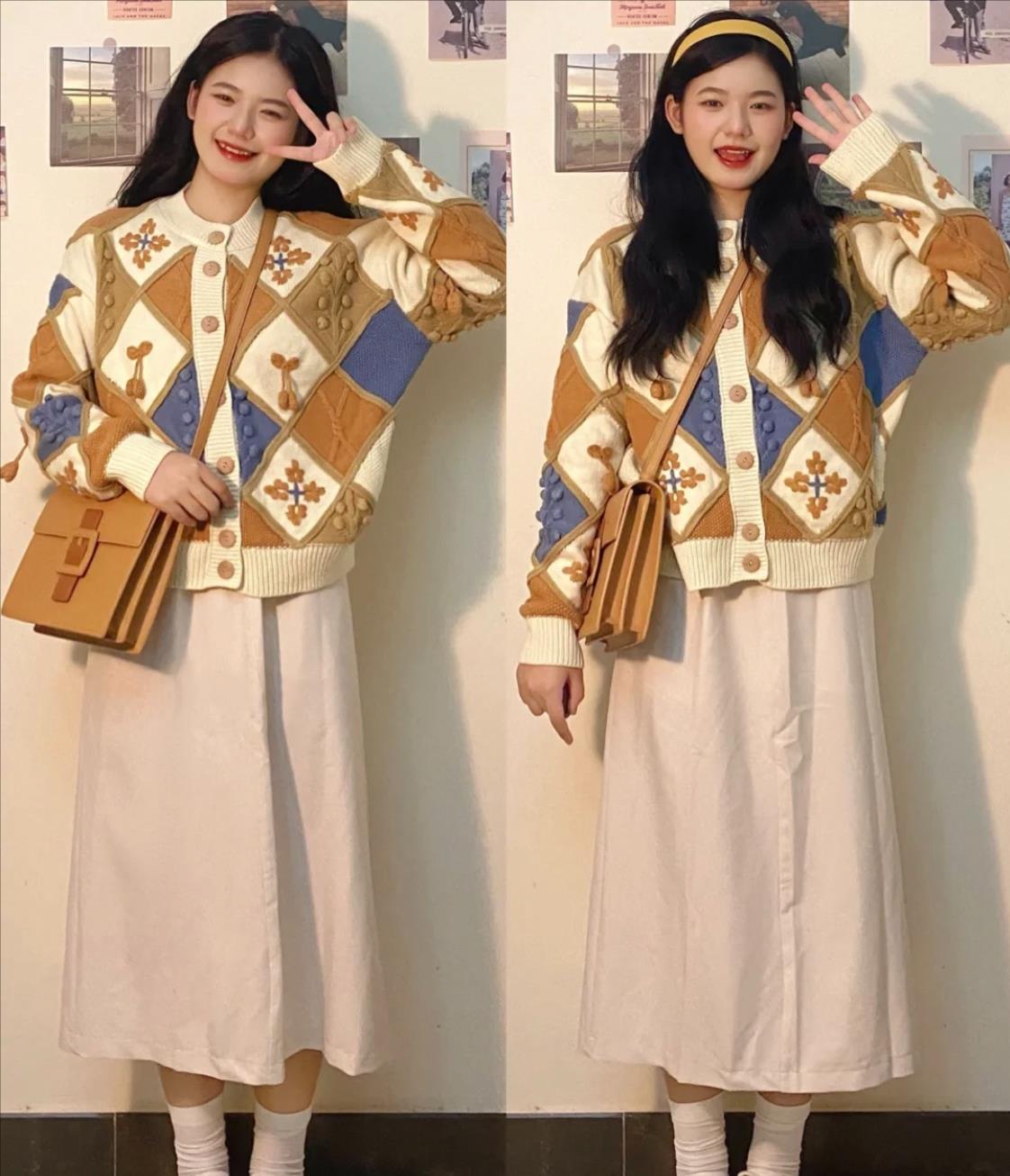 木木尔小倩|初秋穿搭真少不了连衣裙,套上西装和针织衫,简简单单就很抬气质