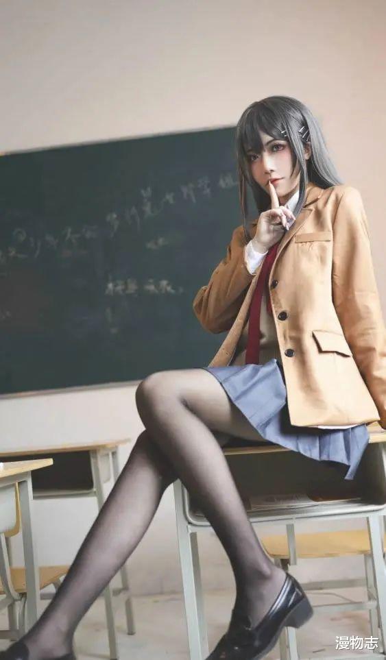 |樱岛麻衣正片cos, 一眼回眸是否还记起她