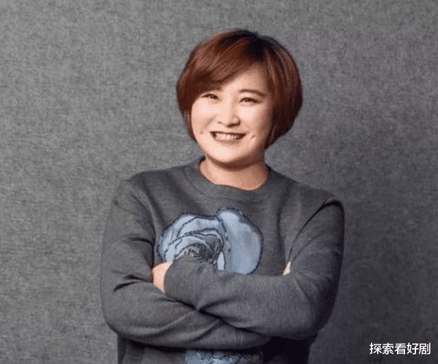 发型|39岁贾玲减重30斤，如今体重140斤，微胖也是一种美