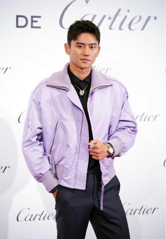 BiuFashion|宁泽涛的穿搭值得一学，“模特身材”气场十足，温柔又有男人味
