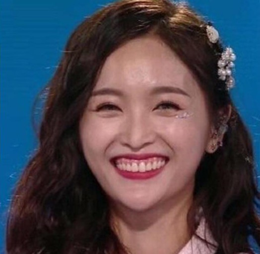 王安宇|女明星“假牙”大PK,谁的嘴巴闭不上,谁的嘴里藏着一套房?