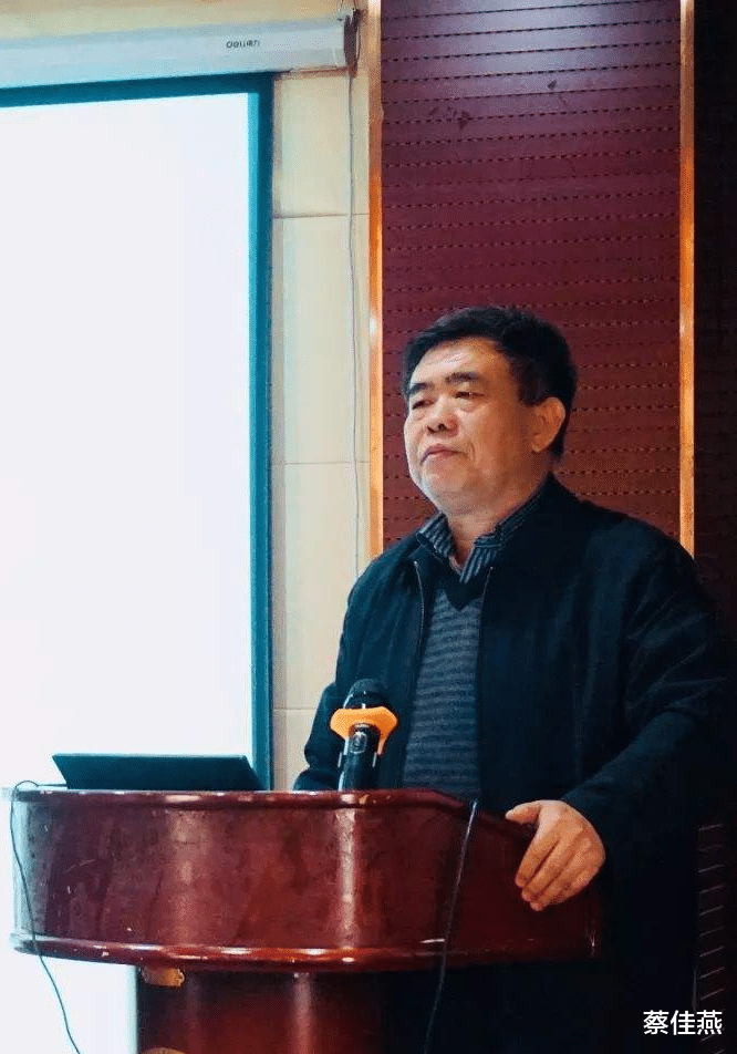 香河老人去世29年肉身不腐,身体光滑如打蜡,银白头发保存完好