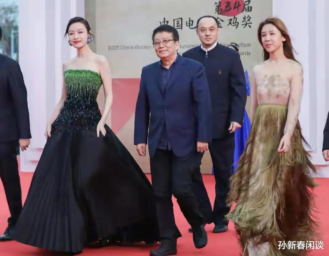 关晓彤|金鸡闭幕生图！倪妮发型害了一张脸，关晓彤很拽，邓超的手不绅士