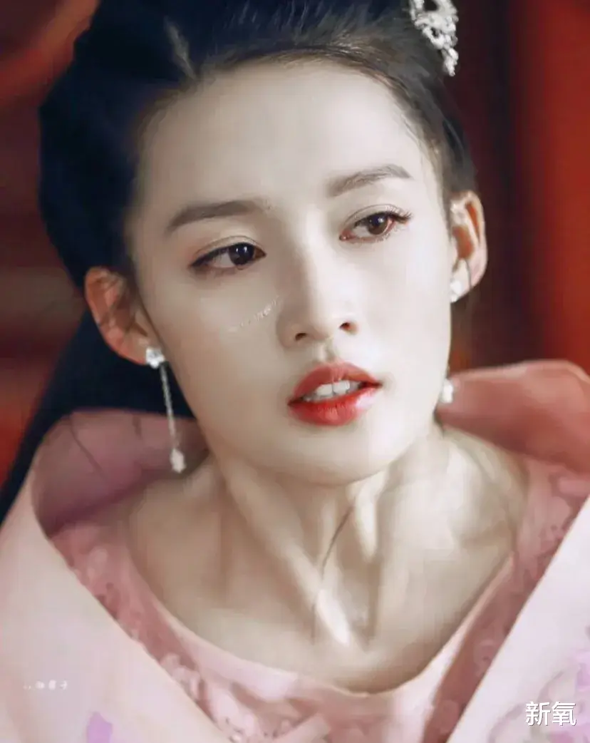 华晨宇|从头皮换到脸皮，华晨宇做过的项目比他的作品还多吧？