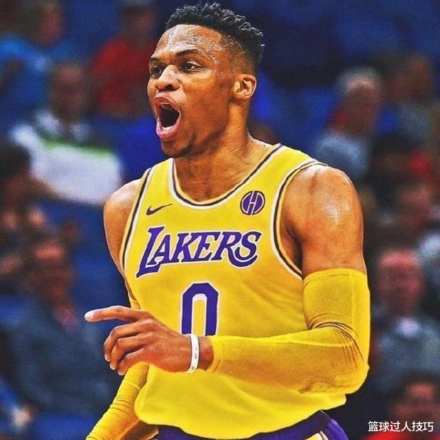 保罗·乔治|库里4580万 哈登4430万 詹皇4120万，NBA薪资前十里5位或不值这价