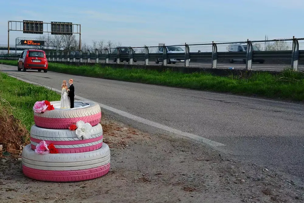 InsDaily 想象力炸裂！在大峡谷吹泡泡，在塞纳河畔看星星：法国人真浪漫！