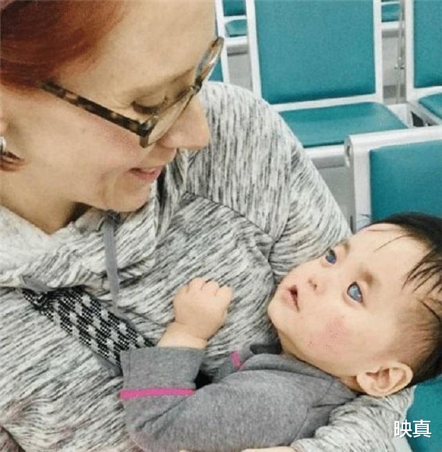 中國“藍眼睛”女孩，出生後被拋棄，被美國夫婦領養後，如今怎樣-圖6