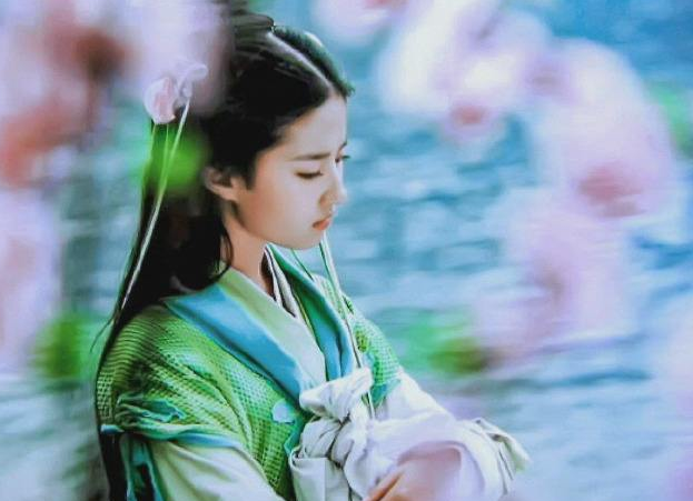 刘亦菲|演戏面瘫，曾经谣言满天飞，低调不炒作，刘亦菲为何还火到现在？