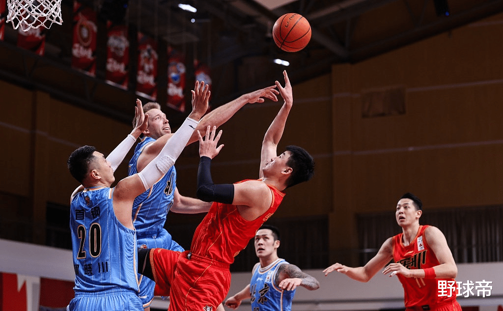 季后赛|场均38.2分9.5助10.9板,连MVP候选都没捞着?季后赛他要怒了