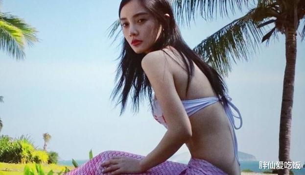 李小璐|李小璐晒新年祝福，贾乃亮和甜馨一起吃年夜饭?