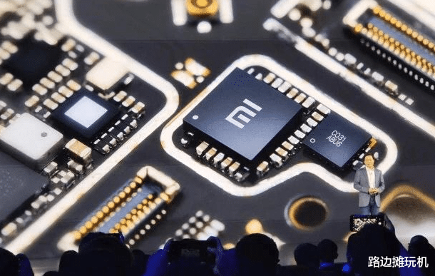 杰夫·贝索斯|又有两家手机厂商卷入了自研芯片,不担心被美国发现后,立刻让高通断供?