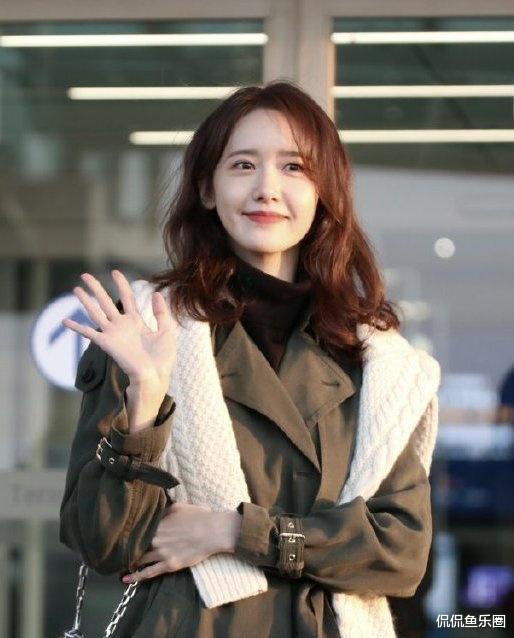 林允儿|30岁林允儿，颜值超高身材超棒，美得着实让人心动！