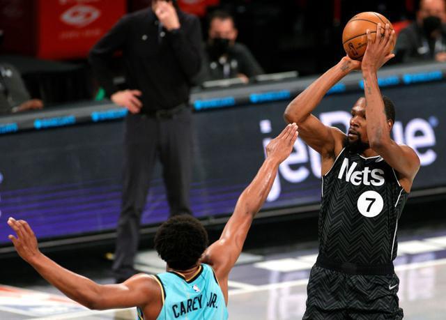 有人说只要一节进两个球,一场就是8个,为何很多NBA球员做不到?