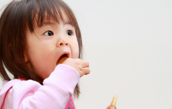 脾胃|吃一口等于吃5斤山楂,儿科医生:孩子多吃,促消化健脾胃,孩子长高个