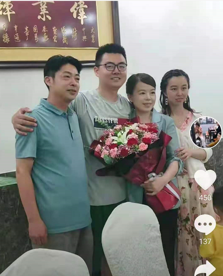 许敏|许敏即将返程：奇奇不舍奶奶，看着儿子一家，她眼里总是充满泪水