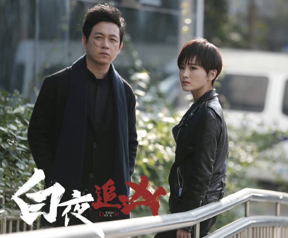 潘粤明|47岁潘粤明恋情曝光，陪女友逛街并贴心地为她买单，两人相差十岁