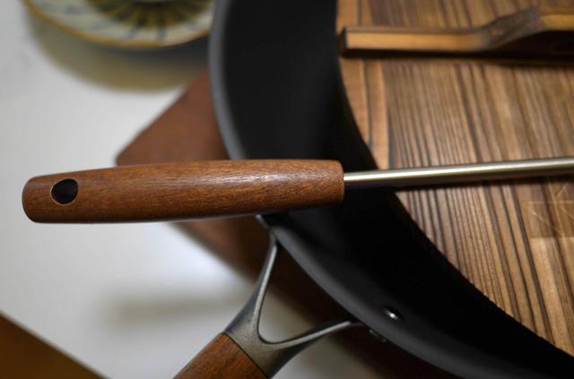 不粘锅|周末才是我大展厨艺的时候，入手三禾窒氮轻铁锅体验