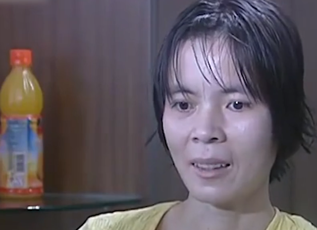 广东女人怀胎12个月未生,肚子大到50公斤,医生检查后说不可思议