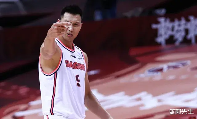 易建联|易建联现身全明星赛,被问及何时可以复出?他积极地回应了