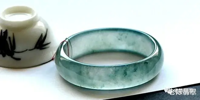 翡翠手镯|戴久的翡翠会有什么变化？
