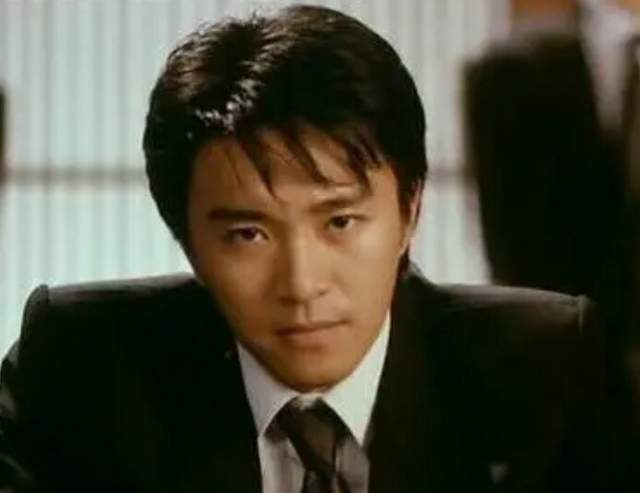 周星驰|90年代突然爆红的明星：星爷上榜，四大天王在列，他仅凭一首歌火了