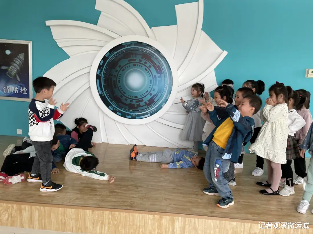 记者观察微运城 经典润童年 精神永流传 ——运城市大运幼儿园举办经典故事展演