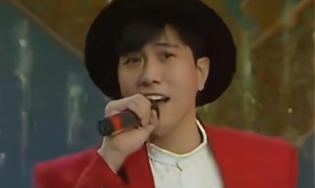 吴孟达|31岁登春晚一曲而红，粉丝们以为他退休了，其实早已遗憾离世