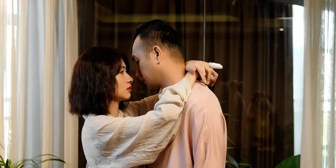 女孩|票房扑街，争议不断，可惜了她风情万种的表演