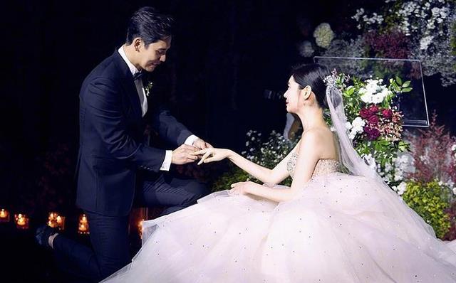忧郁林黛玉|于晓光深夜和美女亲密出行，在一起6年，秋瓷炫都经历了什么？