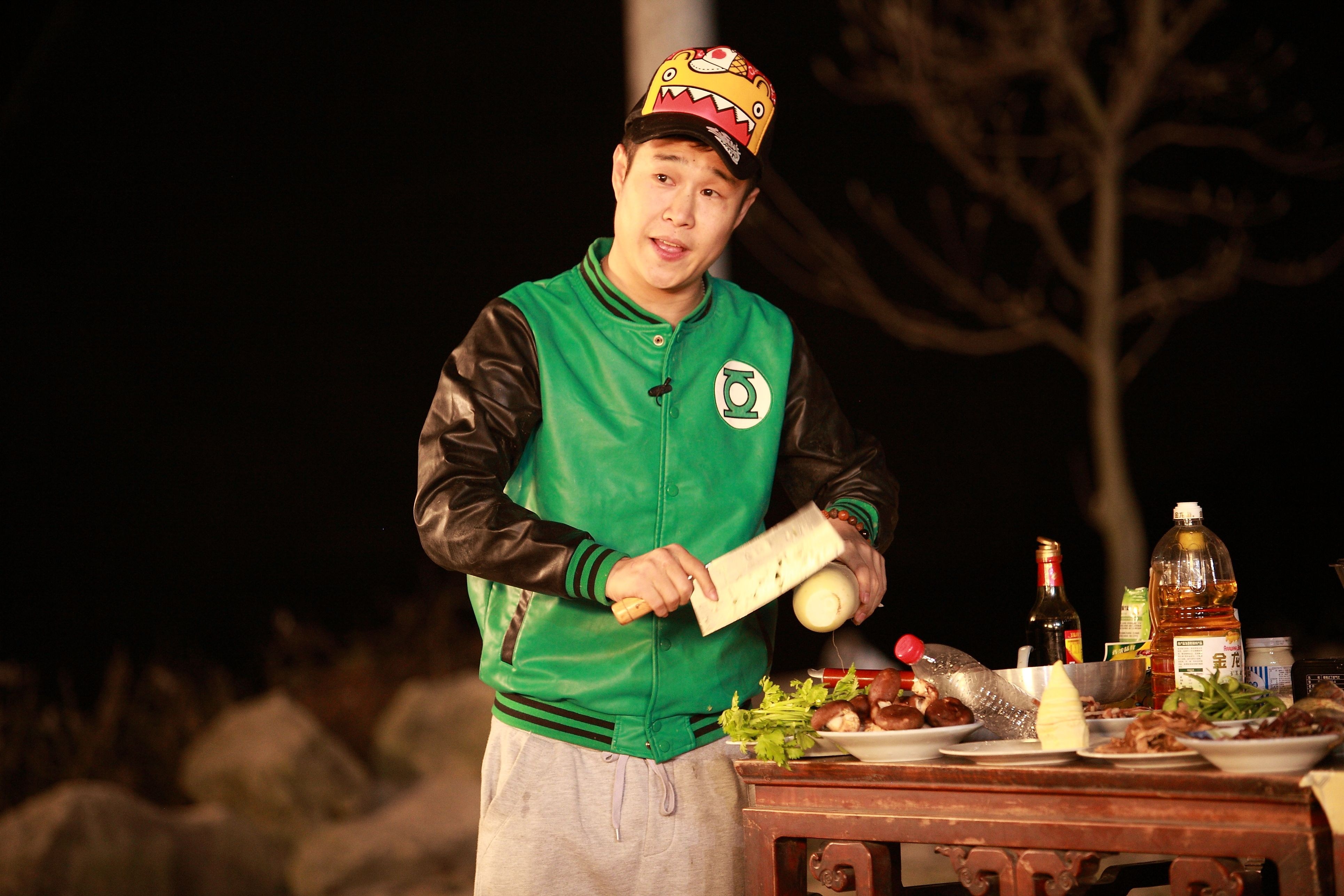 小沈阳|从一夜爆红到如今无人问津,失宠的小沈阳,都做了哪些荒唐事?