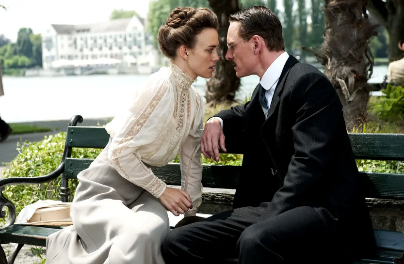 凯拉·奈特莉|不看尺度的话，也可以看凯拉?奈特莉充满争议的演技