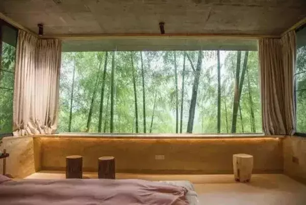 设计师回到乡村,花费480天将猪圈改造成别墅,躺在那就不想起!