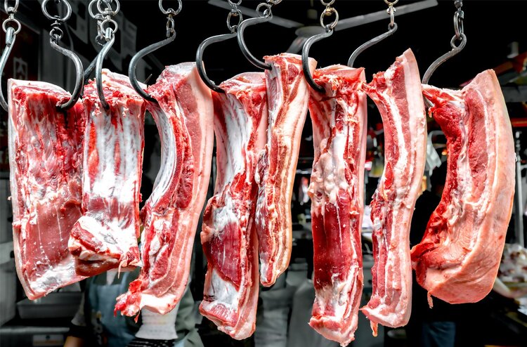 39肿瘤 年龄大应该少吃肉，还是多吃肉？上了年纪后，不妨多吃2种肉