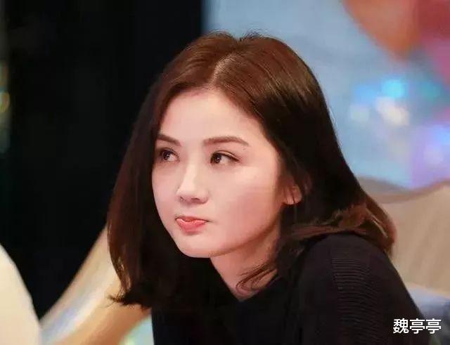 李光洙|“香港绯闻天后”床照流出后, 跌入谷底，反观搭档，越活越“飒”