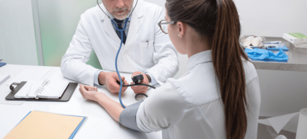 咳嗽|肌酐升高后，4类药别随意停，这样用保护肾功能事半功倍