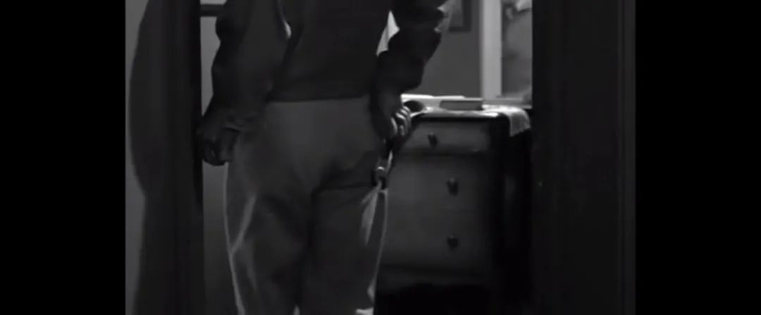 家暴 妻子遭袭，女邻居看腿，妻子指认凶手，丈夫动手后还有凶手！