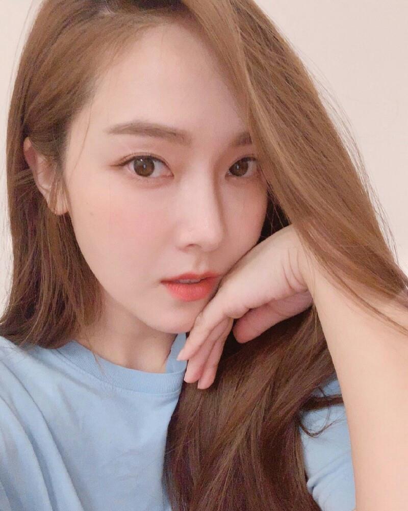 赵丽颖|韩综晒少女时代旧照P掉Jessica，韩流网友难接受，直言她又没犯罪