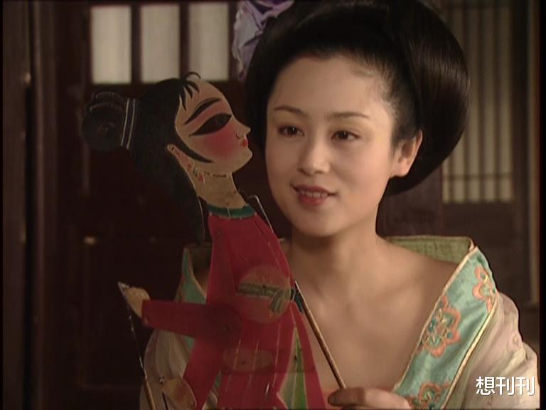 曾黎|这些女明星压根没有年轻过，出道就是“阿姨”“大姐”风！