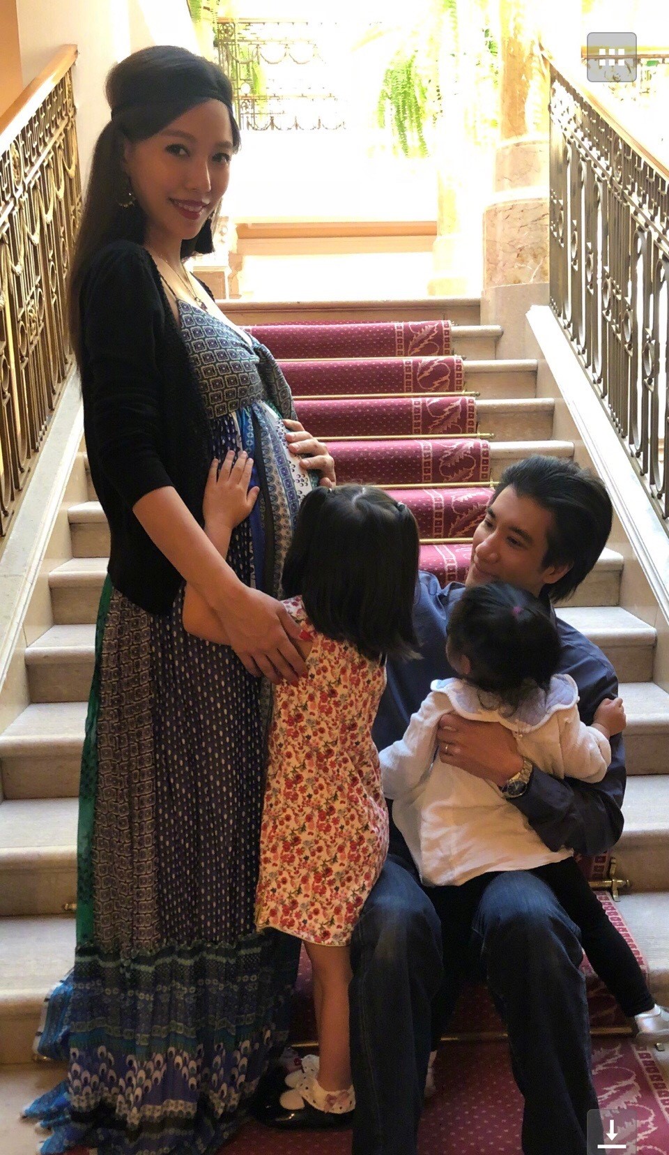 暮色心约|王力宏交出豪宅后看完孩子就走，未在吾疆过夜，李靓蕾邻居受访爆料