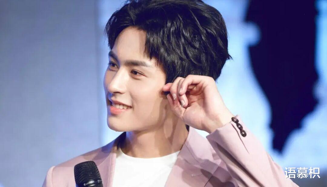 张哲瀚|继吴亦凡被拘留后，张哲瀚也出了一堆事，代言产品被骂成焦点