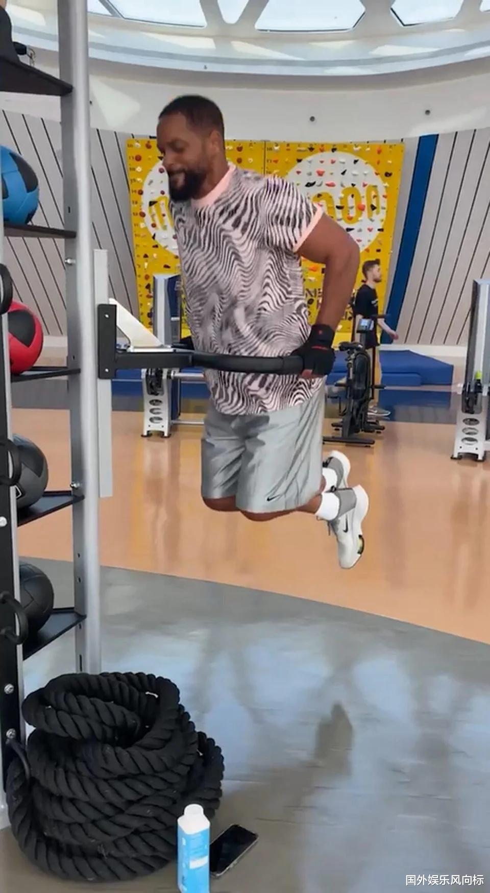 威尔·史密斯|53岁威尔·史密斯晒硬核健身照：别让别人告诉你，你成不了大器