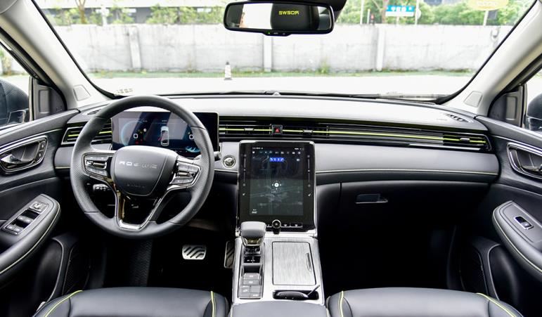 我已是短发|11.8万提了辆荣威RX5,开了8750公里后,车主直言油耗太高