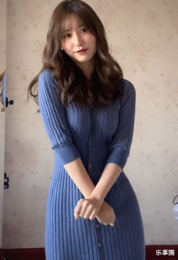 鞠婧祎|凭蓝色战衣走红的她，线下照片流出，网友错认为是日本女星