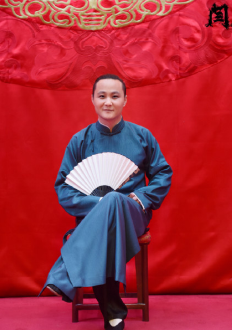 郭德纲|郭德纲前首徒现状：自立门户想抢师父饭碗，如今门票9.9无人问津