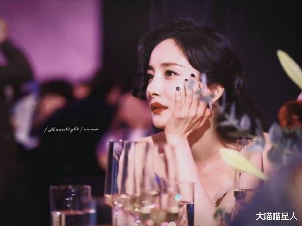 Angelababy|杨幂情商太高!一个举动帮Angelababy和陈伟霆解围